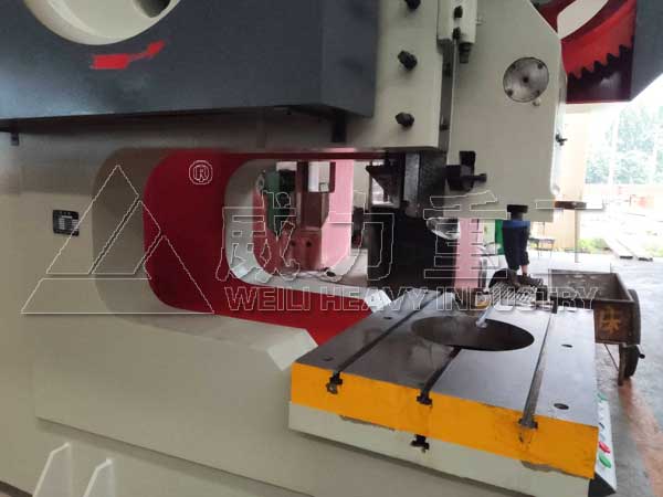 喉深1250mm沖床價(jià)格