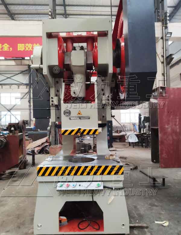 200噸深喉沖床喉深1250mm