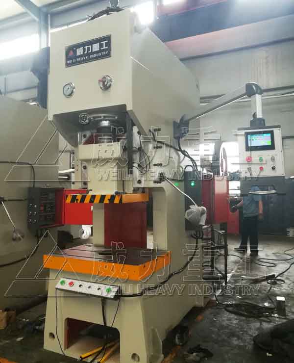 拉伸成型專(zhuān)用100噸液壓沖床如何實(shí)現(xiàn)拉伸功能？